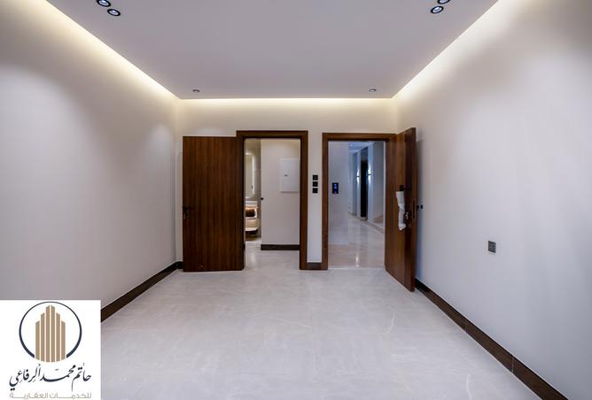 251663 - Property Image 3