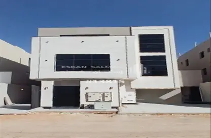 طابق كامل - 4 غرف نوم - 3 حمامات للبيع في الرمال - الرياض - الرياض