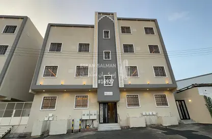 Apartment - 4 Bedrooms - 3 Bathrooms for sale in الحلقة الغربية - At Taif - Makkah Al Mukarramah