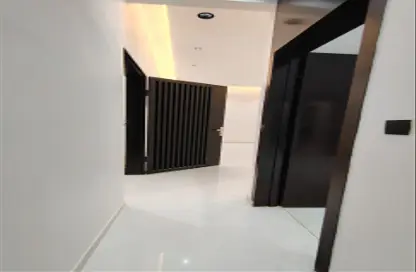 Apartment - 3 Bedrooms - 3 Bathrooms for sale in Al Janadriyah - Riyadh - Ar Riyadh