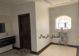 Apartment - 5 bedrooms - 3 bathrooms for للايجار in Al Munsiyah - East Riyadh - Ar Riyadh