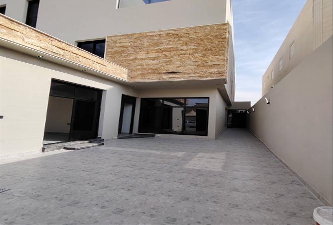 258126 - Property Image 2