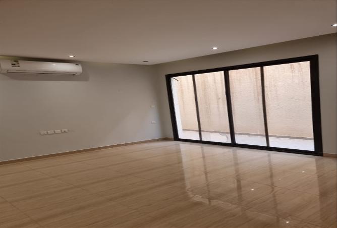 255664 - Property Image 2