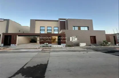 Full Floor - 5 Bedrooms - 6 Bathrooms for sale in Al Janadriyah - Riyadh - Ar Riyadh