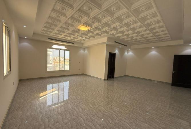 255312 - Property Image 2