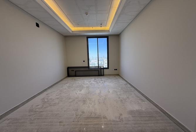 258033 - Property Image 2