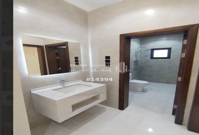 253370 - Property Image 2