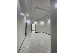 شقة - 2 غرف نوم - 4 حمامات for للبيع in حي العزيزية - جنوب الرياض - الرياض