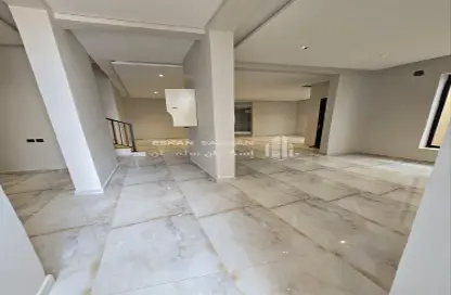 Apartment - 7+ Bedrooms - 6 Bathrooms for sale in Al Janadriyah - Riyadh - Ar Riyadh