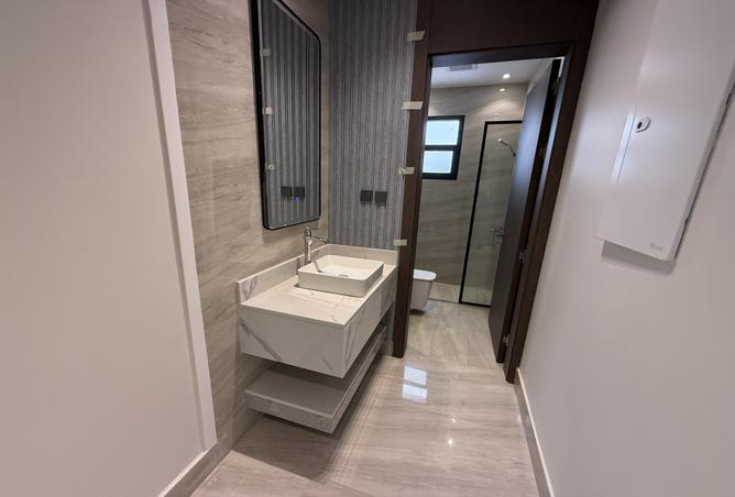 258046 - Property Image 3