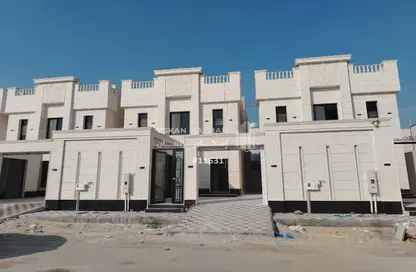 فيلا - 8 غرف نوم - 8 حمامات للبيع في الأمواج - الخبر - الشرقية