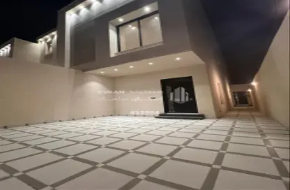 طابق كامل - 5 غرف نوم - 4 حمامات للبيع في الرمال - الرياض - الرياض