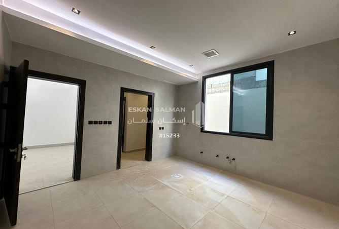 255125 - Property Image 3