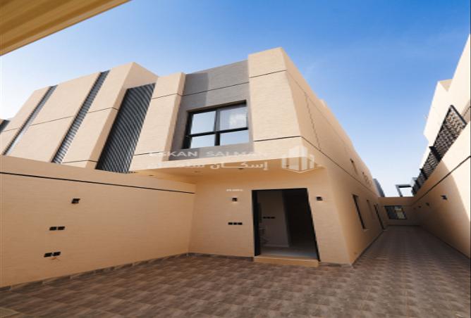 252581 - Property Image 2