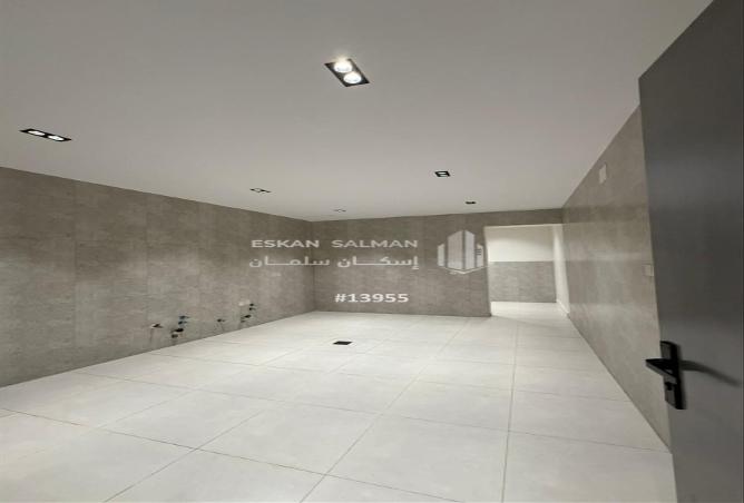 252453 - Property Image 3
