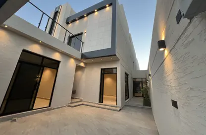 Villa - 5 Bedrooms - 4 Bathrooms for sale in Ar Rimal - Riyadh - Ar Riyadh