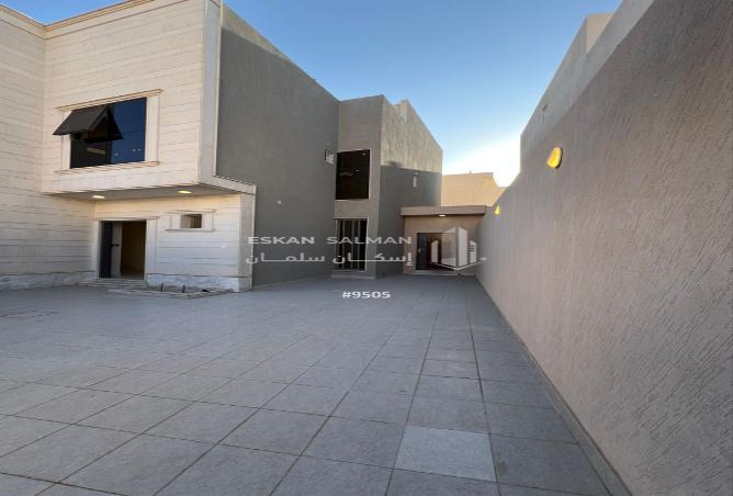 243773 - Property Image 2