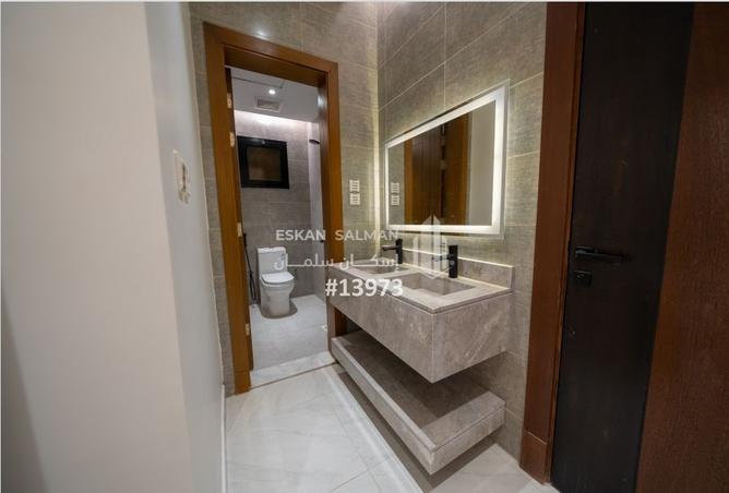 252608 - Property Image 3