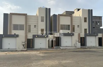 طابق كامل - 7 غرف نوم - 4 حمامات للبيع في الزهور - ابها - عسير