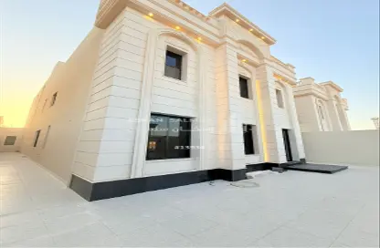 Villa - 7+ Bedrooms - 7+ Bathrooms for sale in Al Amwaj - Al Khubar - Eastern