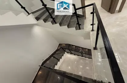 Villa - 6 Bedrooms - 5 Bathrooms for sale in Al Bayan - Riyadh - Ar Riyadh