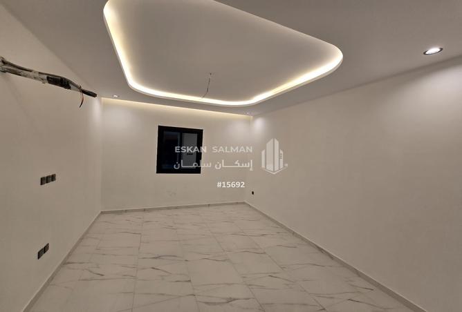 255253 - Property Image 2