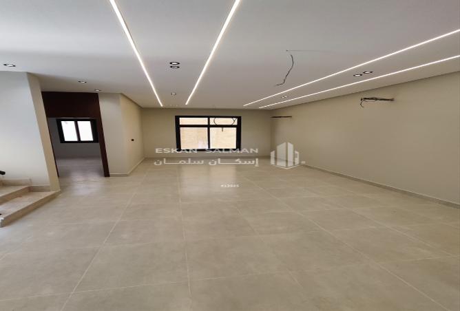 252364 - Property Image 2