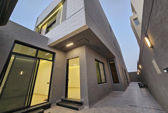 254903 - Property Image 2