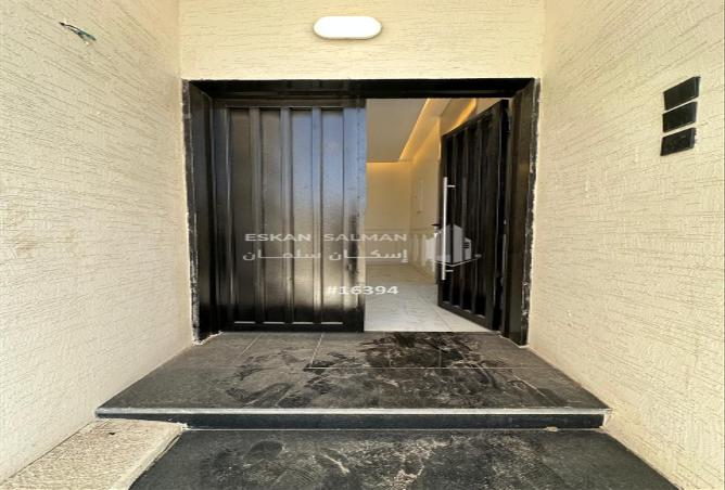 256202 - Property Image 3