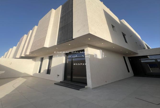 255219 - Property Image 3