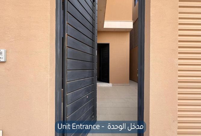 258526 - Property Image 2