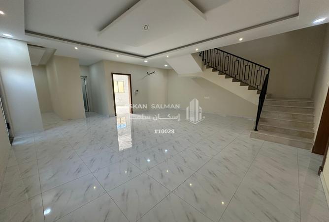 244972 - Property Image 3