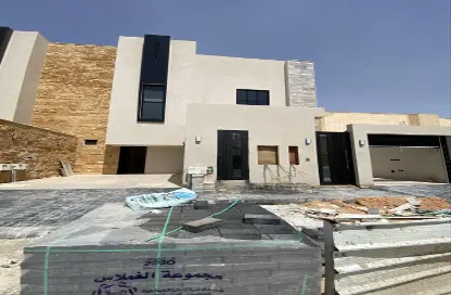 Full Floor - 5 Bedrooms - 5 Bathrooms for sale in Al Khalij - Riyadh - Ar Riyadh