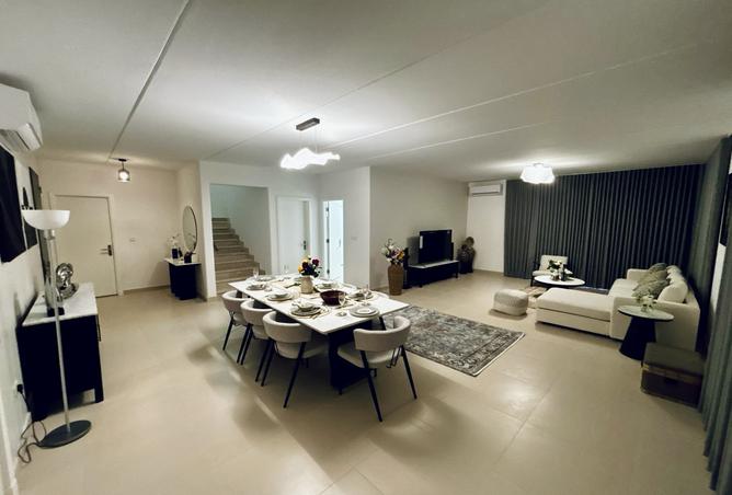 255335 - Property Image 2