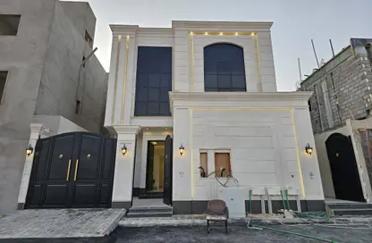 طابق كامل - 4 غرف نوم - 4 حمامات للبيع في المعيزيلة - الرياض - الرياض