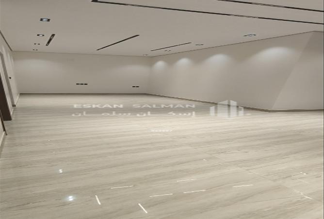 252325 - Property Image 3