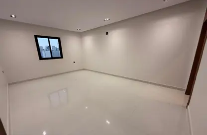 Apartment - 4 Bedrooms - 3 Bathrooms for sale in Ar Rimal - Riyadh - Ar Riyadh