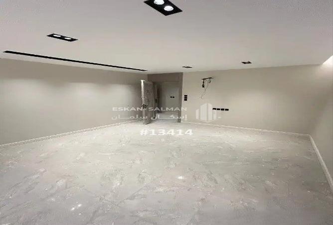 252035 - Property Image 2