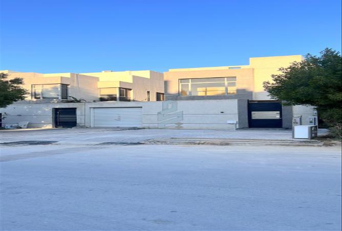 252816 - Property Main Image