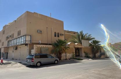 Whole Building - Studio - 7+ Bathrooms for sale in Al Aqiq - Riyadh - Ar Riyadh