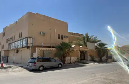 Whole Building - Studio - 7+ Bathrooms for sale in Al Aqiq - Riyadh - Ar Riyadh