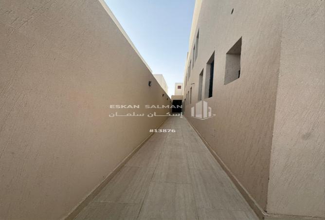 252322 - Property Image 2