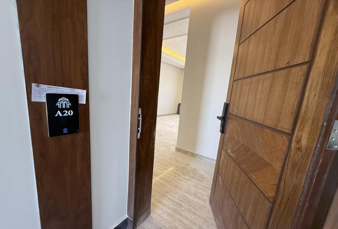 258033 - Property Main Image