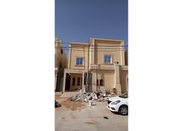 فيلا - 5 غرف نوم - 3 حمامات for للبيع in حي الرمال - شرق الرياض - الرياض