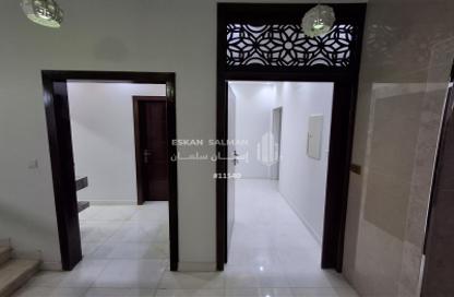 Apartment - 5 Bedrooms - 3 Bathrooms for sale in Sultanah - Abha - Asir
