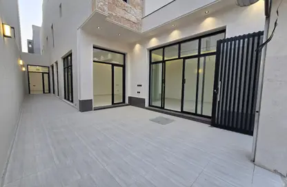 Full Floor - 4 Bedrooms - 4 Bathrooms for sale in Al Qadisiyah - Riyadh - Ar Riyadh