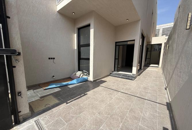 257819 - Property Image 2