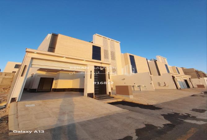 257077 - Property Image 2