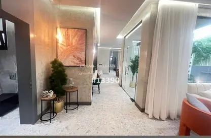 Apartment - 6 Bedrooms - 4 Bathrooms for sale in Al Munisiyah - Riyadh - Ar Riyadh