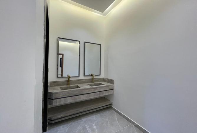 247927 - Property Image 3